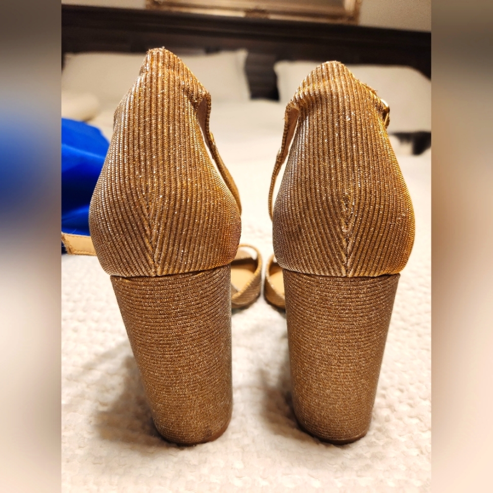 Betsy Johnson Carly 4 Inch Heel